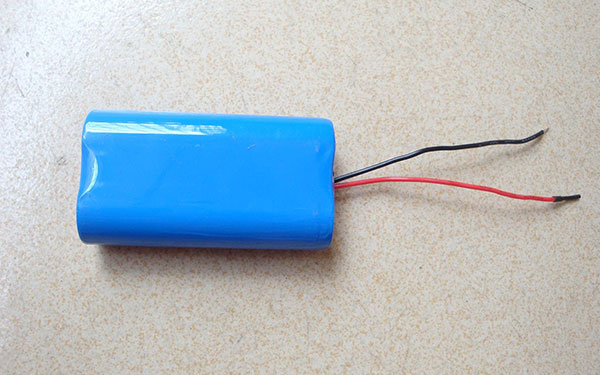 帶有電池保護板的鋰電池